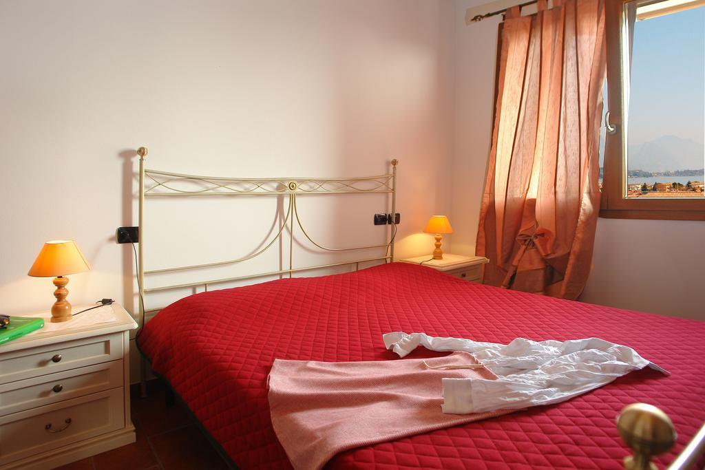 B&B Agli Ulivi Manerba del Garda Zimmer foto